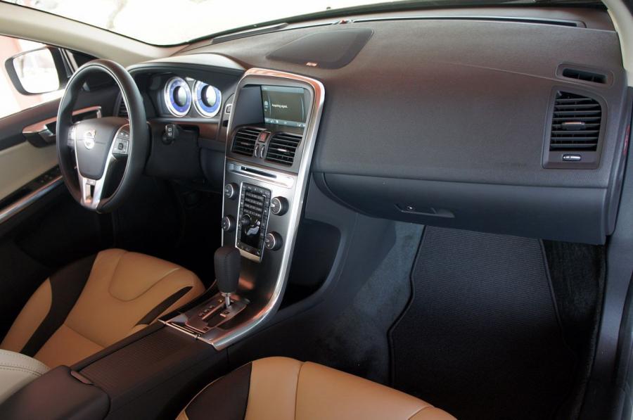  Volvo XC60 R-Design 2012 года  (фото 73 из 90)